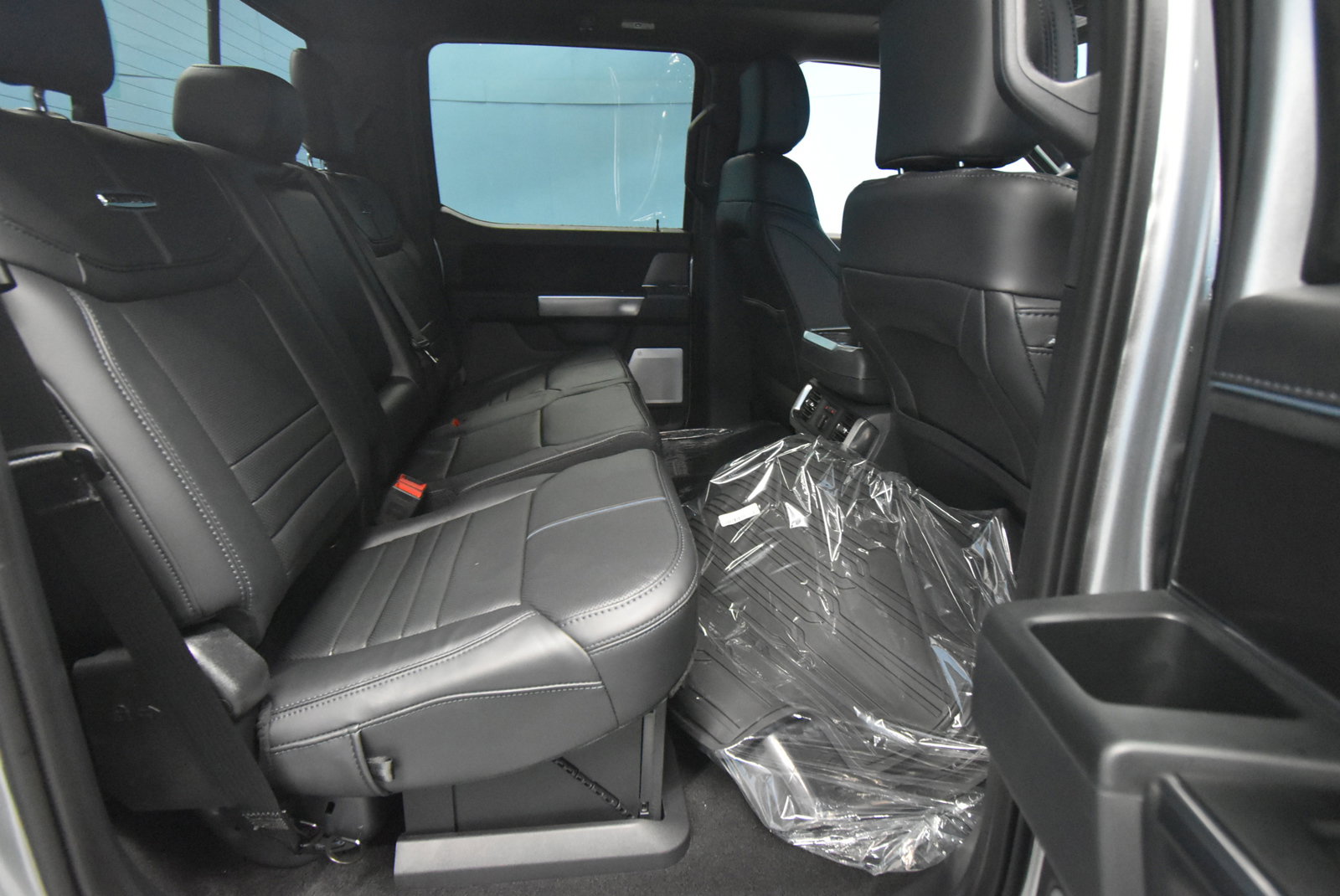 New 2025 Ford F150 Platinum w/ Equipment Group 702A High image 20