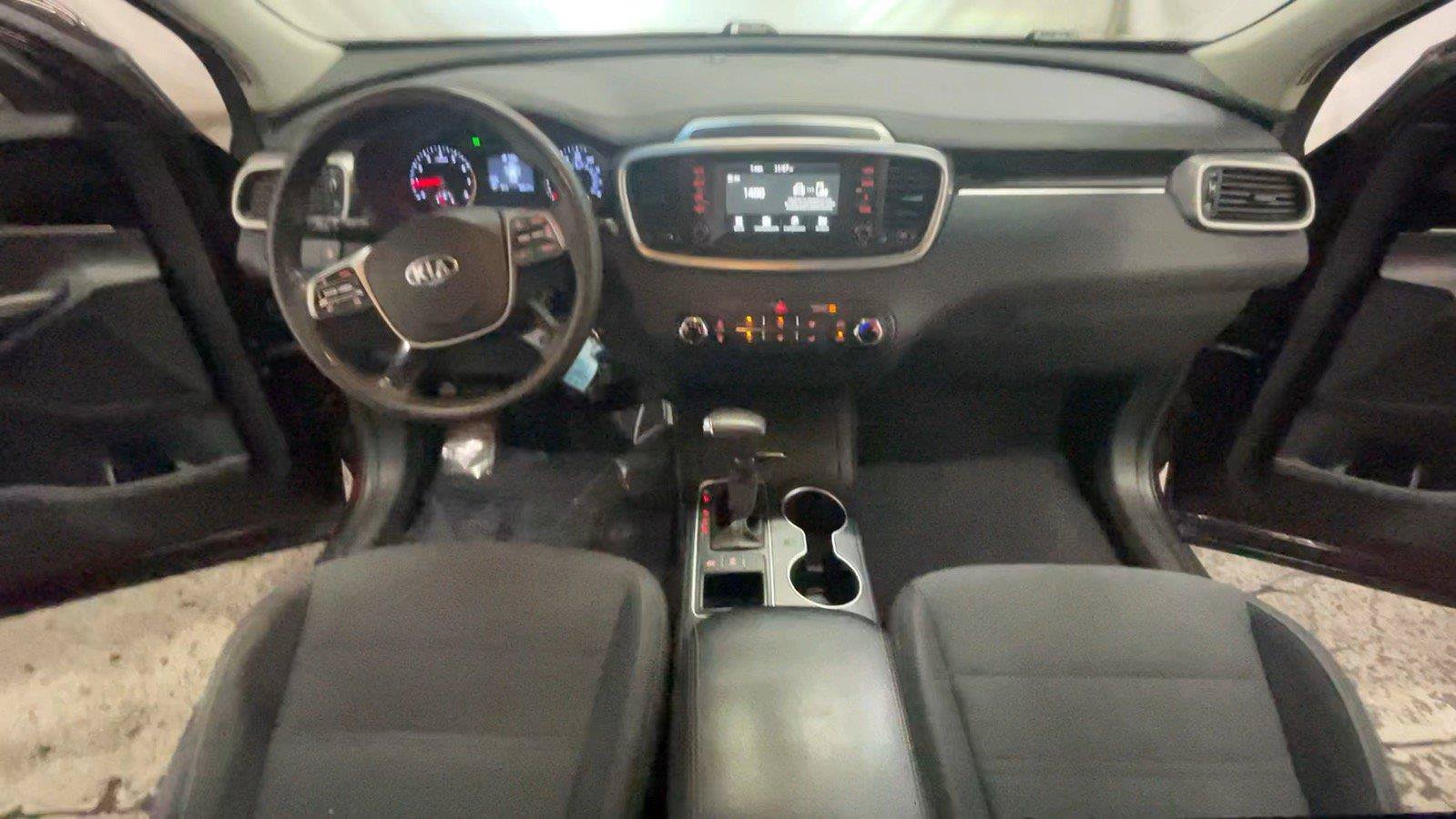 Used 2019 Kia Sorento AWD image 28