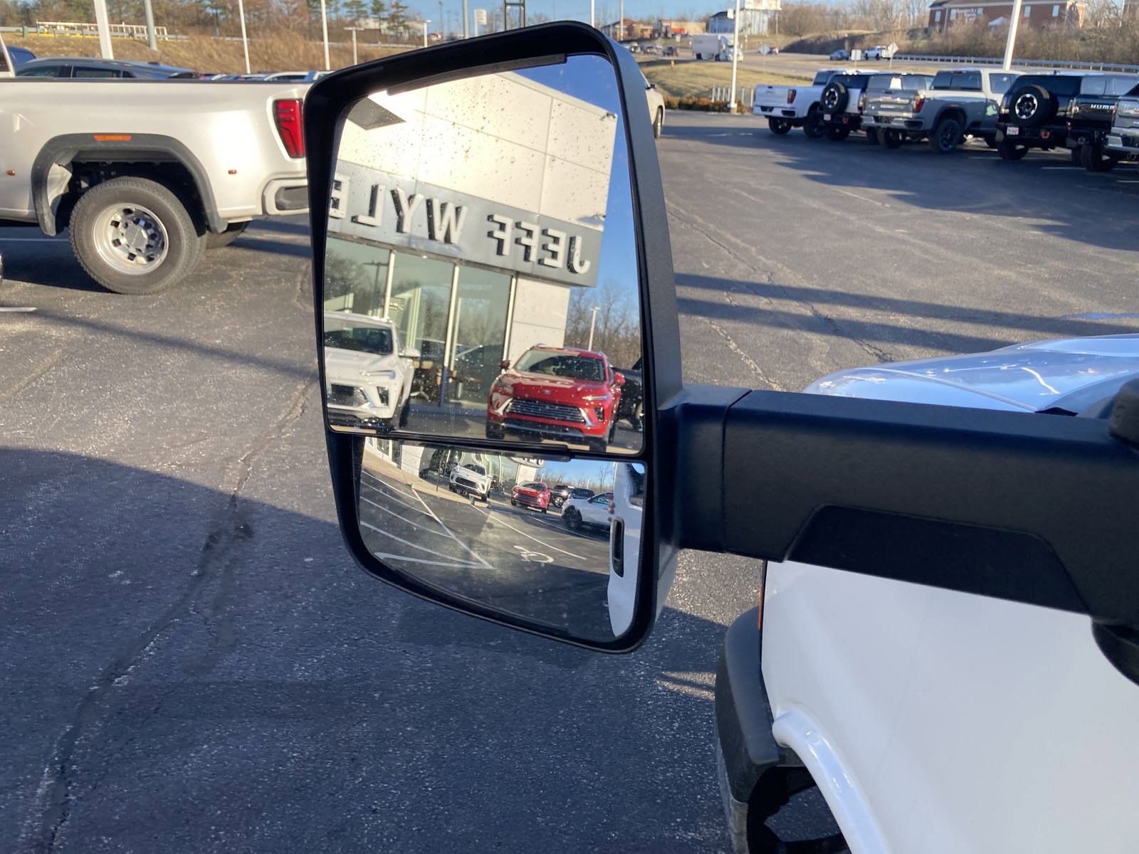 New 2025 GMC Savana 4500 w/ Power Convenience Package image 37