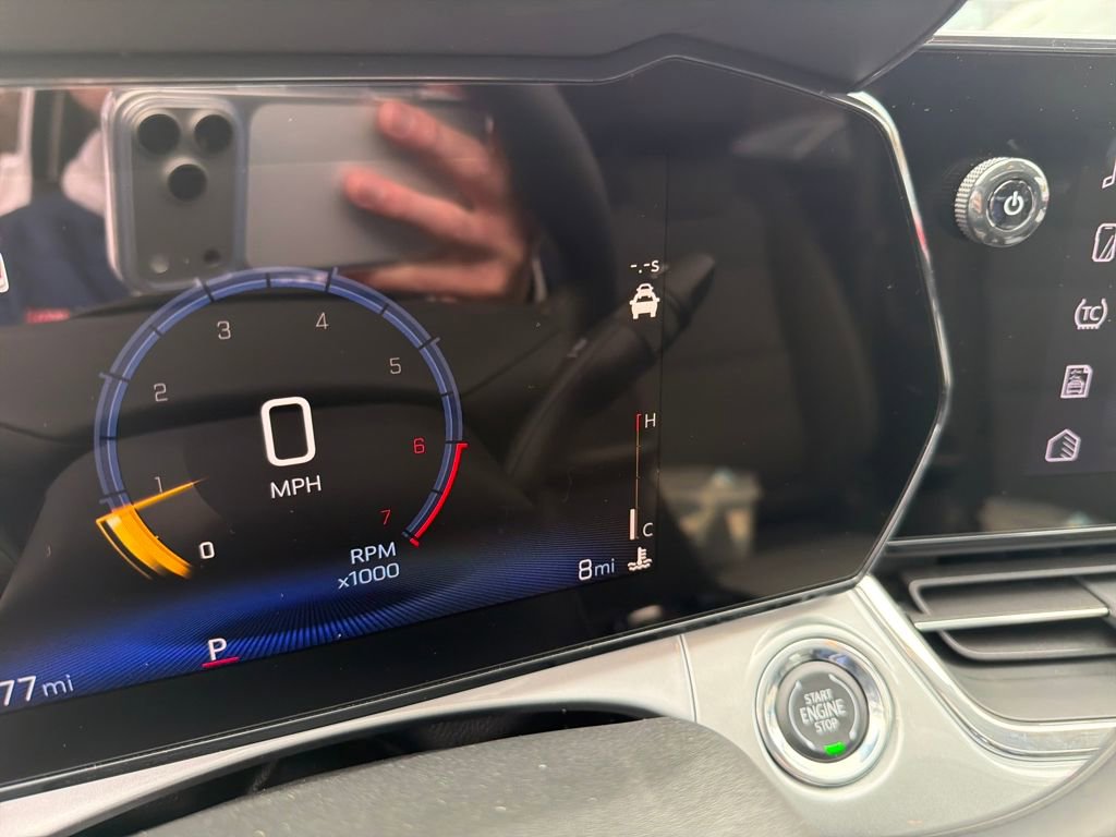 New 2025 Chevrolet Trax LT w/ Sunroof Package image 16