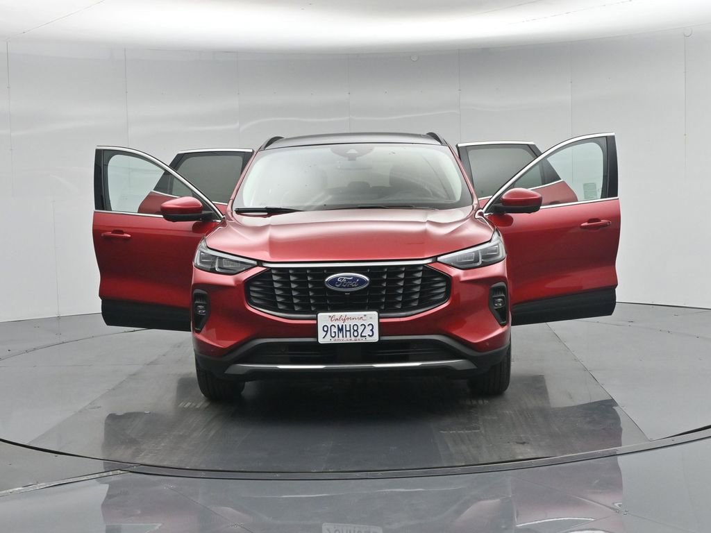Used 2023 Ford Escape SE w/ PHEV Premium Package FWD image 34