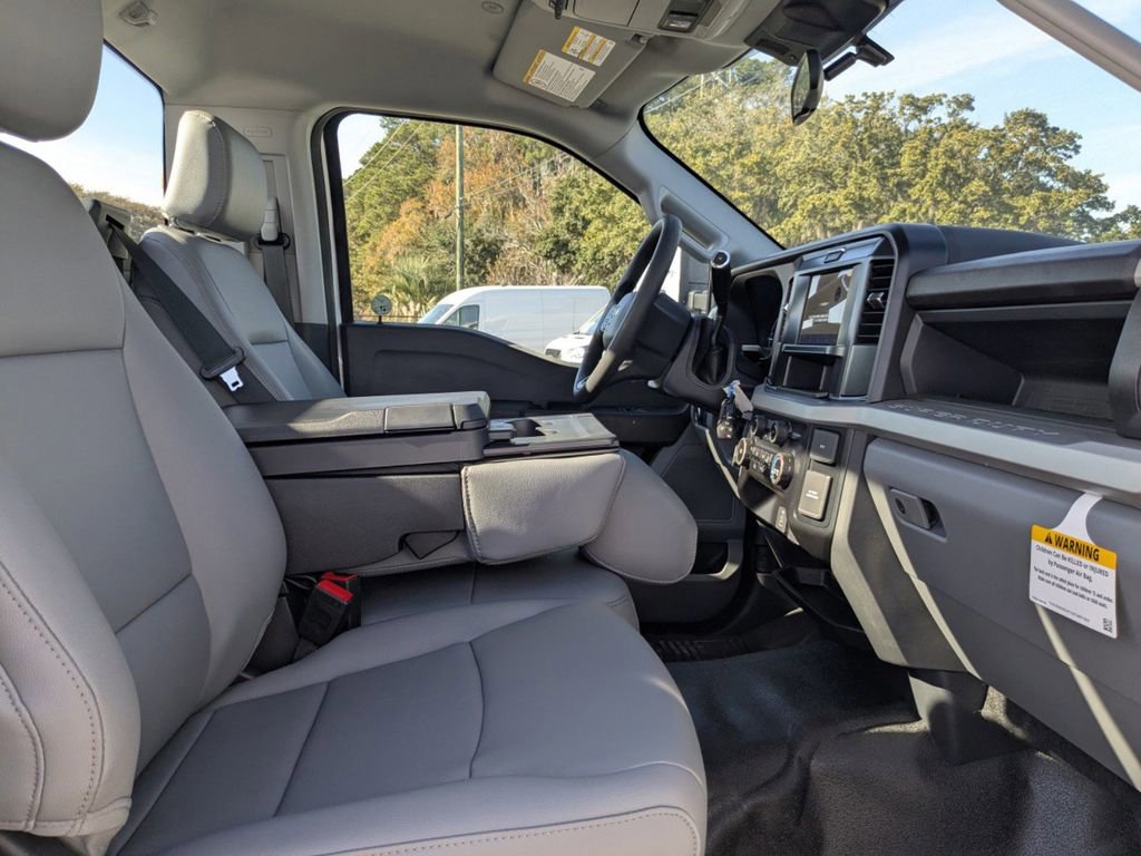 New 2025 Ford F600 4x4 Regular Cab Super Duty w/ XL Chrome Package image 13