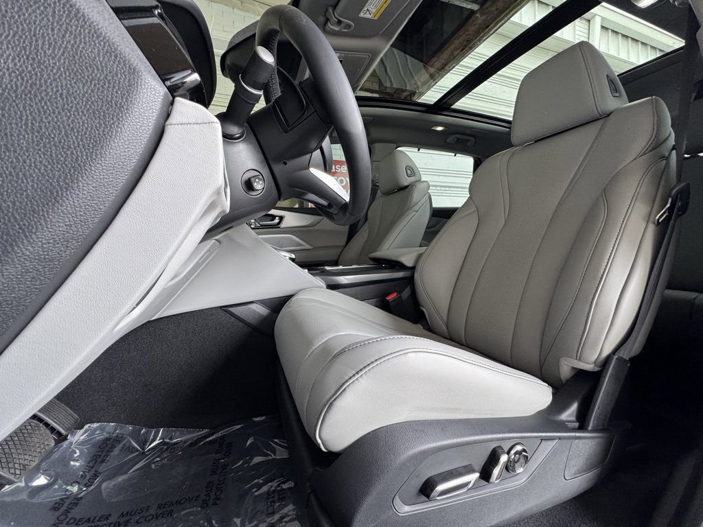 Used 2025 Acura MDX w/ Technology Package image 13