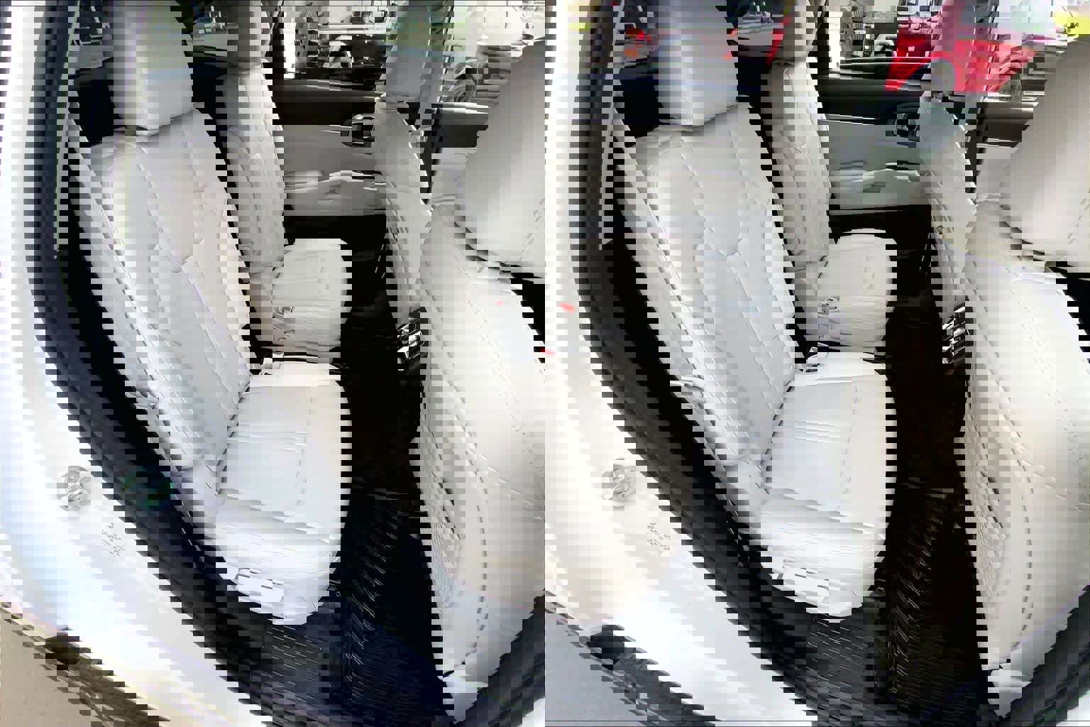 Used 2022 Kia Sorento EX w/ Panoramic Sunroof Package image 19