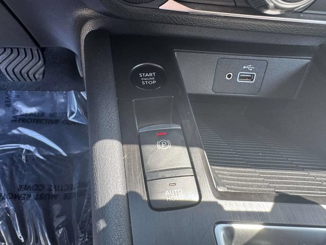 Used 2025 Nissan Kicks S AWD/4WD image 28