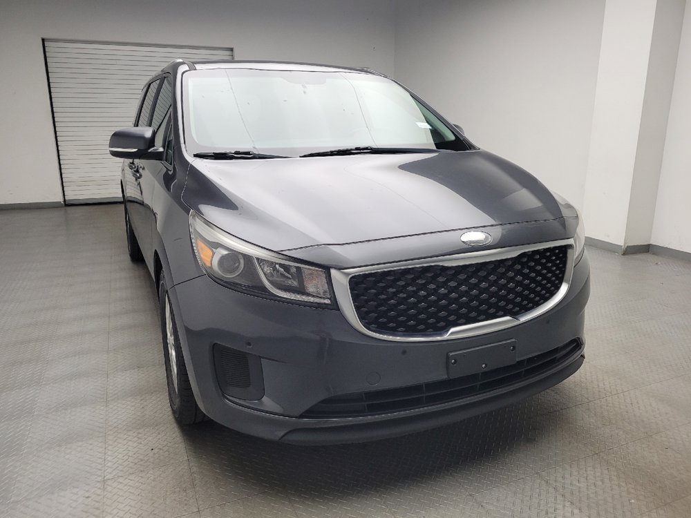 Used 2017 Kia Sedona LX w/ LX Essentials Premium Package FWD image 14