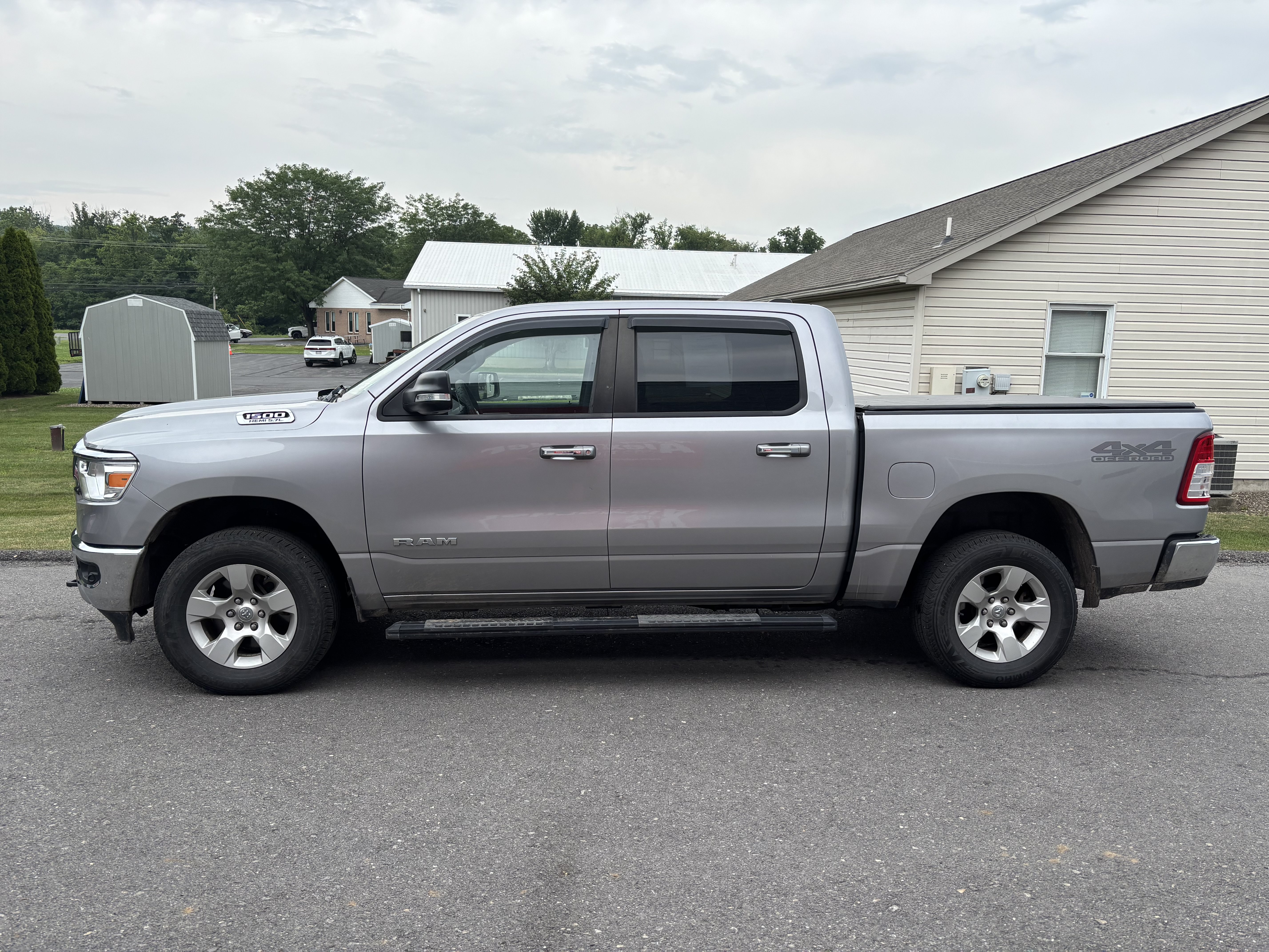 Used 2020 RAM 1500 Big Horn AWD/4WD image 6