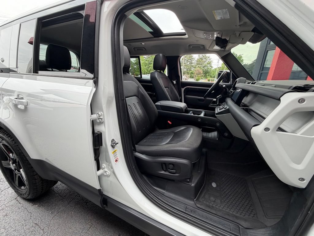 Used 2020 Land Rover Defender 110 SE AWD/4WD image 30