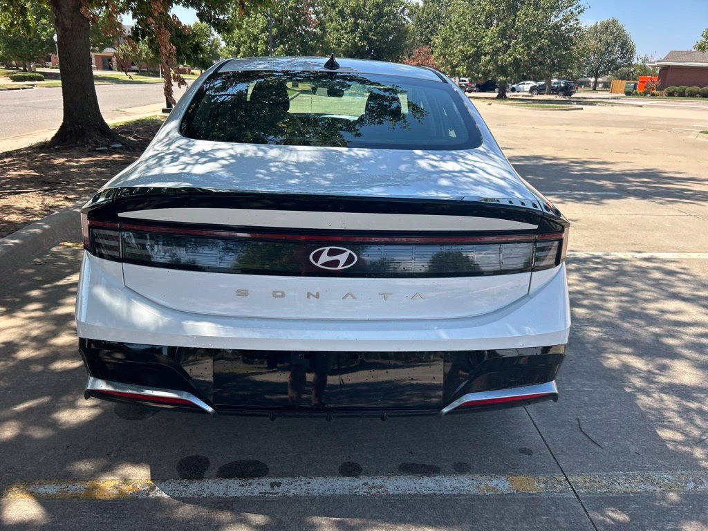 Used 2025 Hyundai Sonata SEL FWD image 13