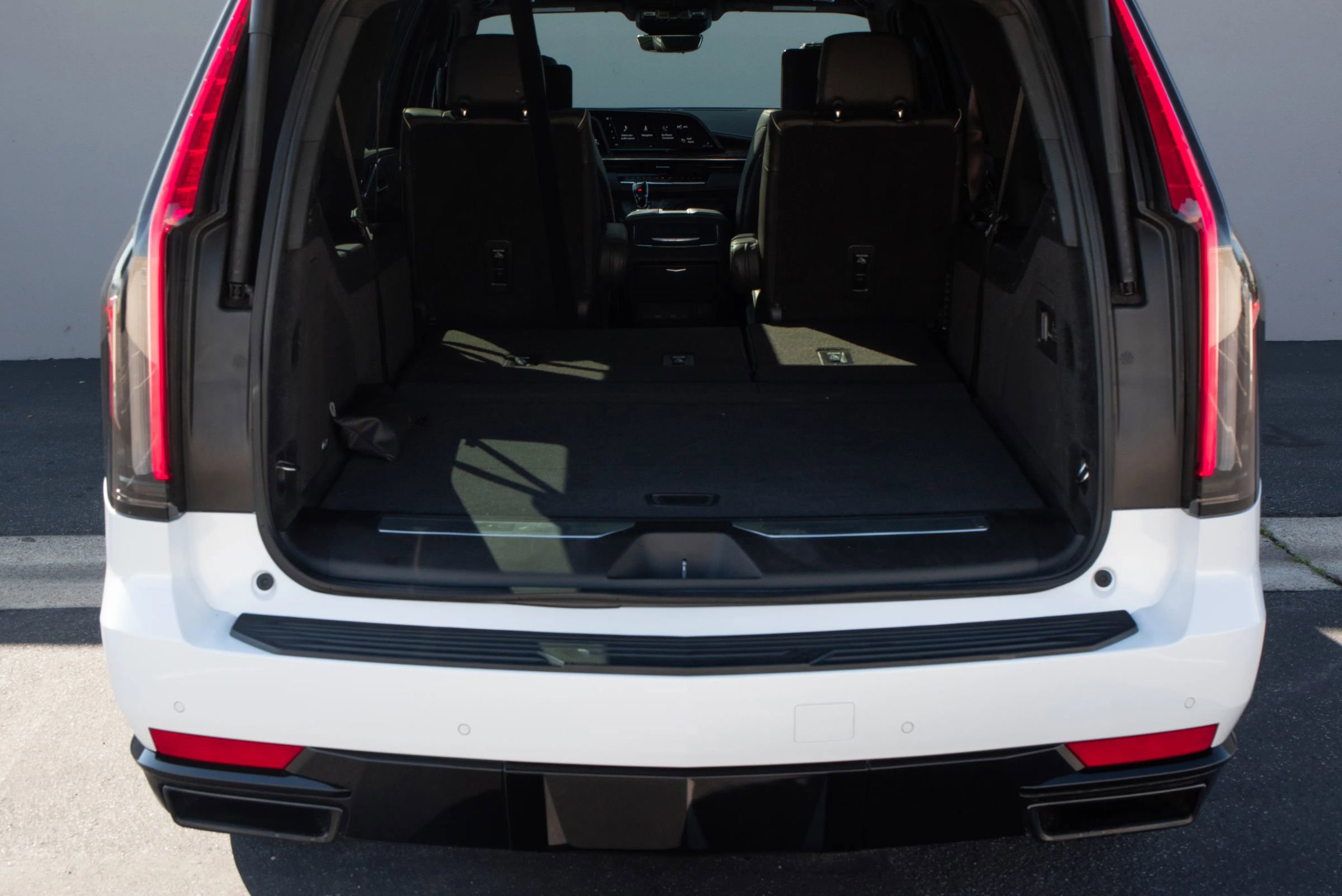 Used 2022 Cadillac Escalade ESV Sport Platinum image 29