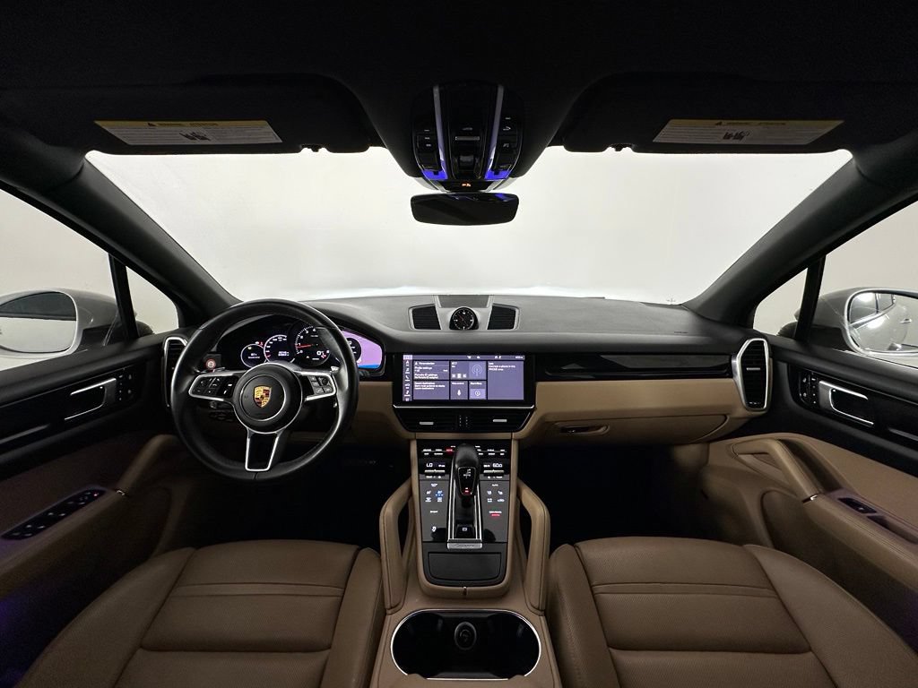 Certified 2021 Porsche Cayenne AWD/4WD image 6