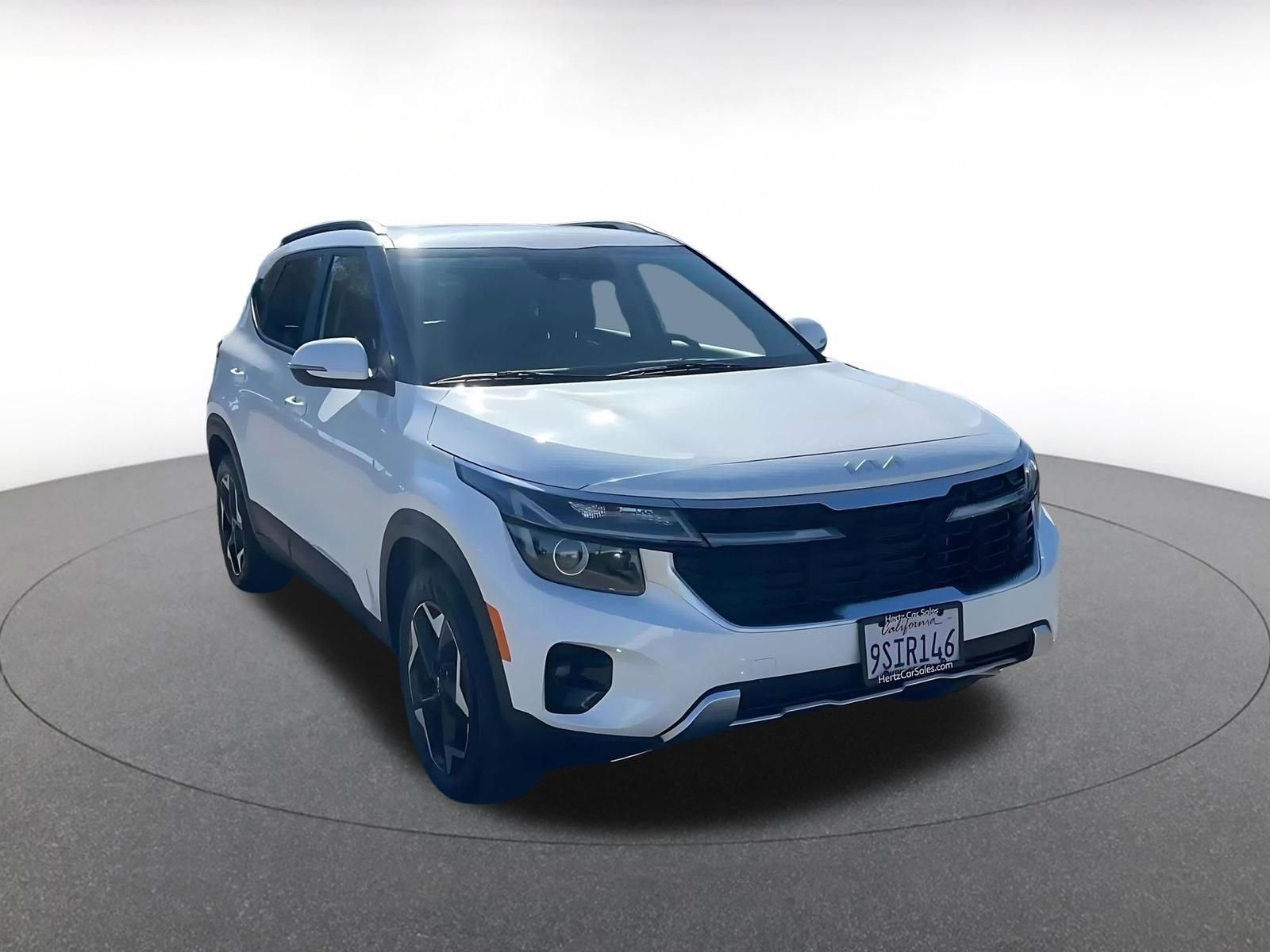 Used 2025 Kia Seltos S FWD image 3