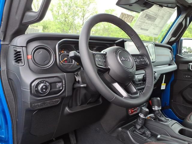 New 2026 Jeep Gladiator Rubicon w/ Whitecap Package AWD/4WD image 14