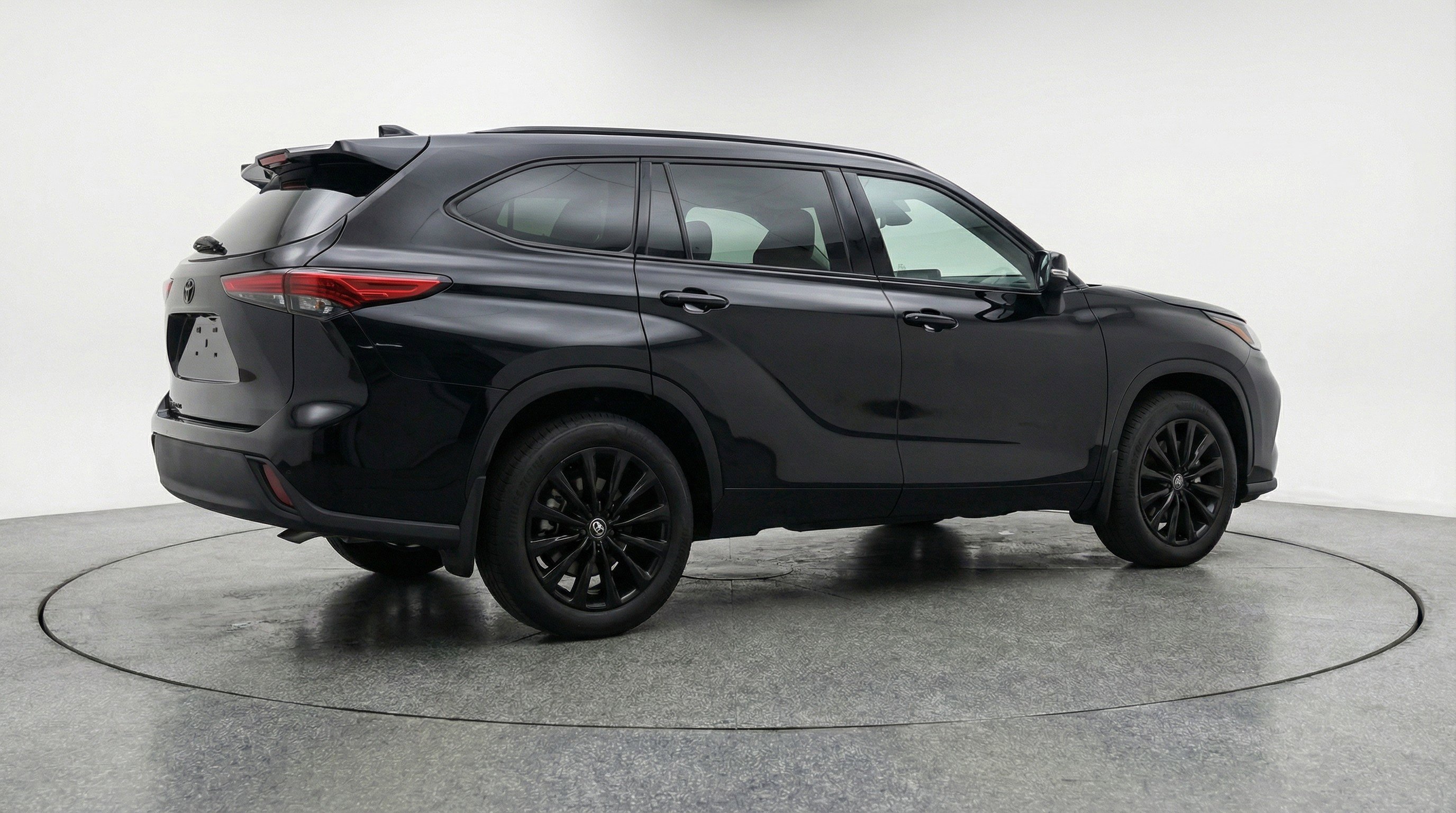 Used 2025 Toyota Highlander XSE image 9