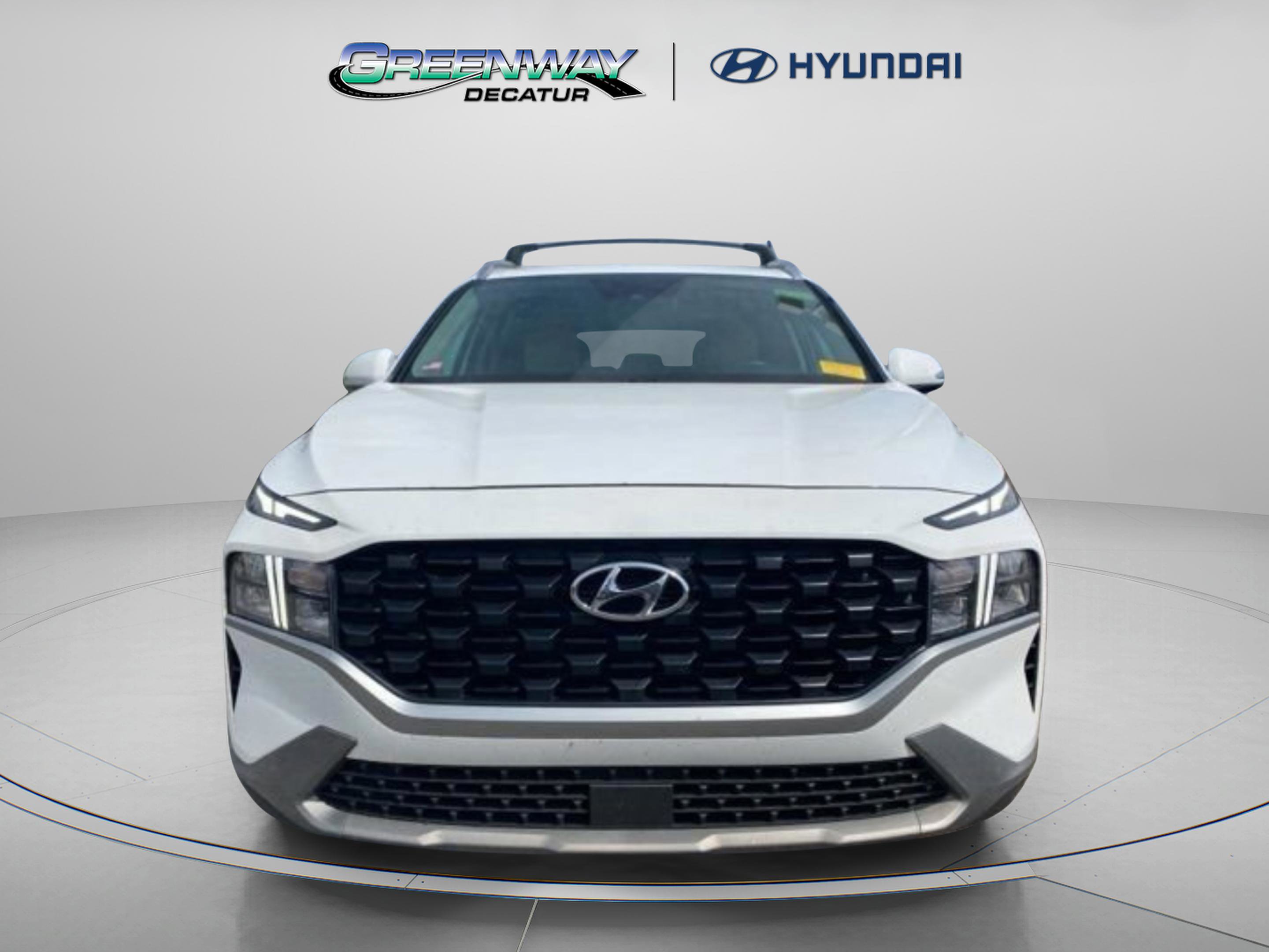 Used 2023 Hyundai Santa Fe SEL image 2
