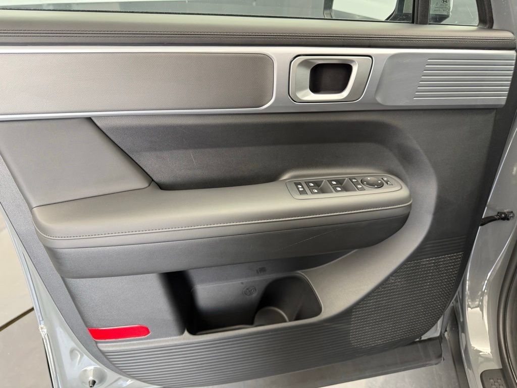 Used 2026 Hyundai Santa Fe SEL FWD image 41