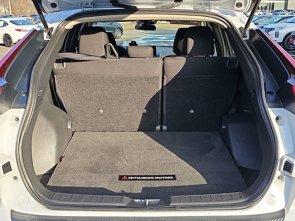 Used 2023 Mitsubishi Eclipse Cross LE image 28