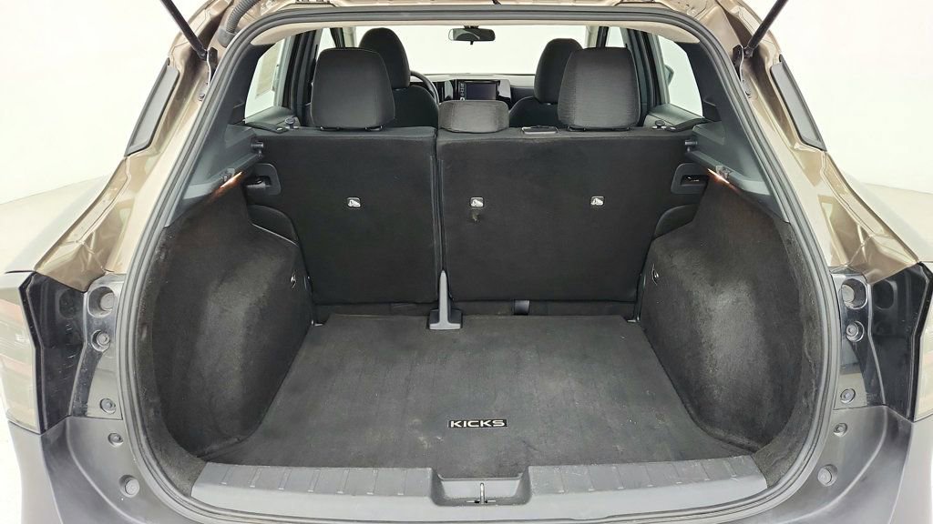 Used 2025 Nissan Kicks S image 20