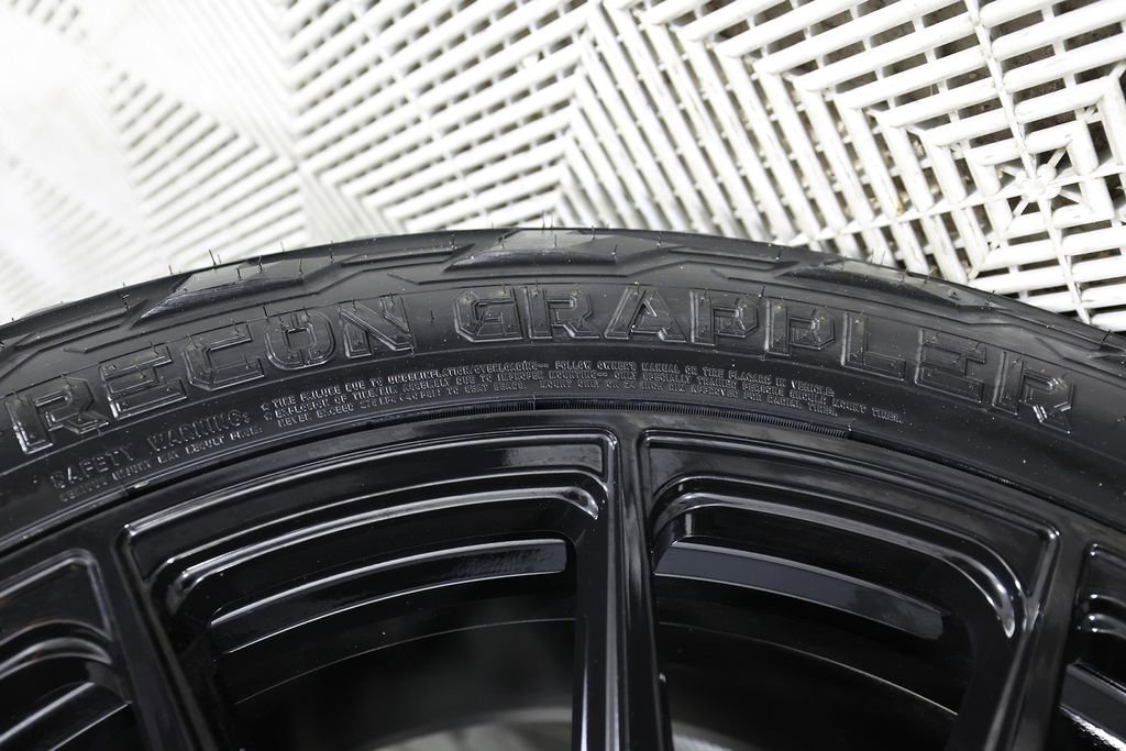 Used 2026 GMC Yukon AT4 Ultimate w/ LPO, Floor Liner Package image 57