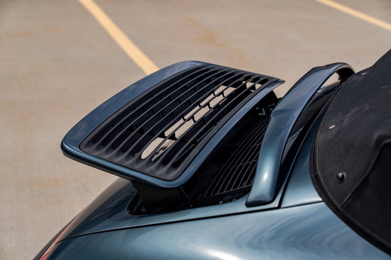 Used 1995 Porsche 911 Cabriolet image 41