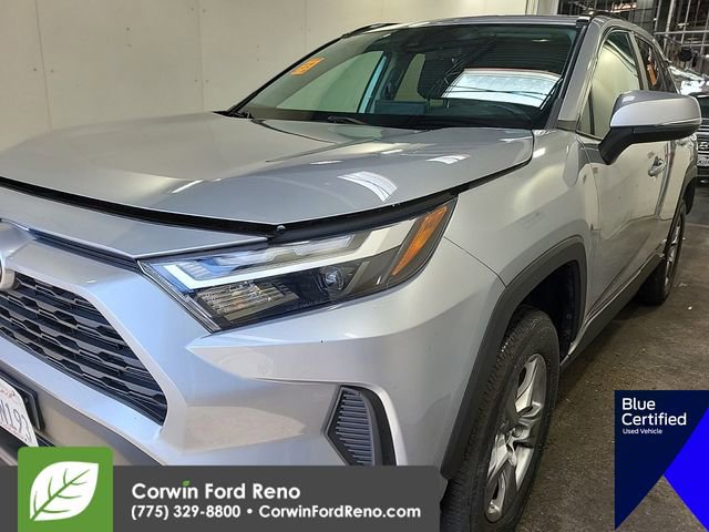 Used 2024 Toyota RAV4 LE AWD/4WD image 4