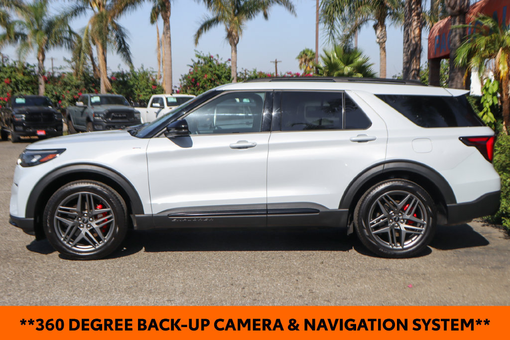Used 2026 Ford Explorer ST-Line w/ ST-Line Street Pack AWD/4WD image 5