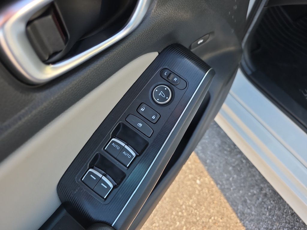Used 2024 Honda Civic Touring image 18