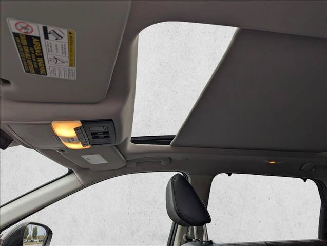 Used 2022 Nissan Rogue Platinum w/ Head-Up Display Package FWD image 22