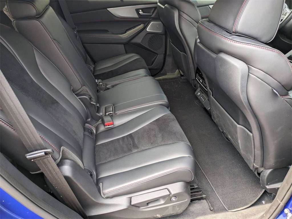 Used 2025 Acura MDX A-Spec image 29