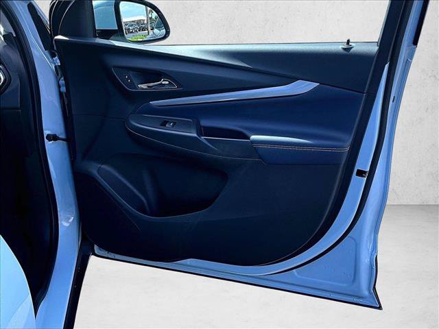 Used 2023 Chevrolet Bolt EUV LT w/ Convenience Package FWD image 19