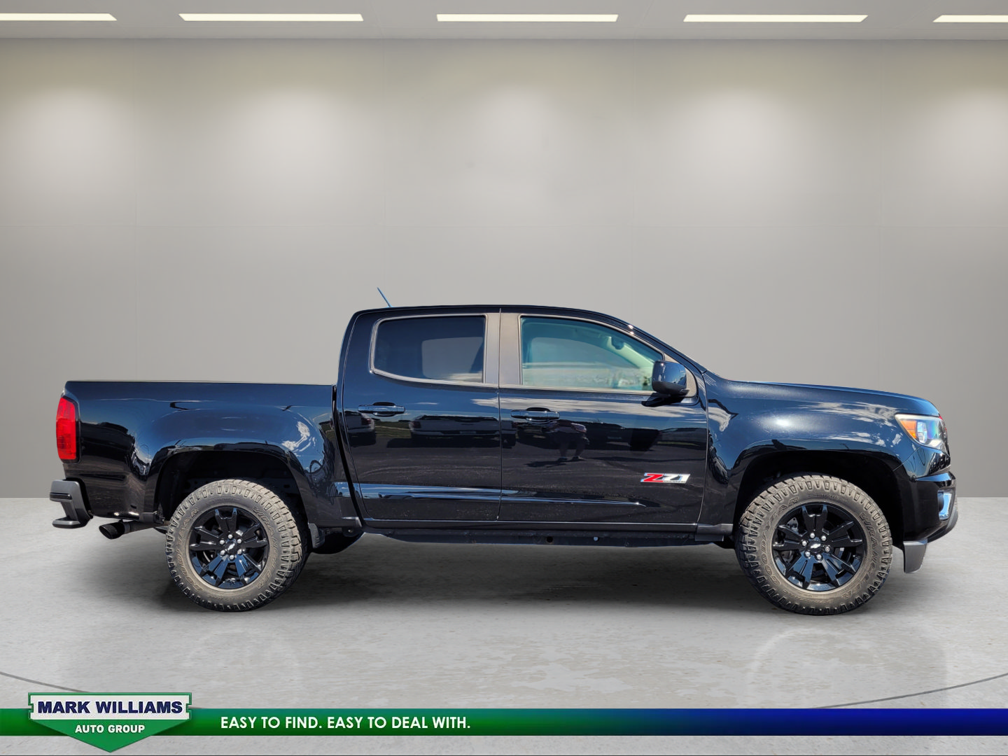 Used 2020 Chevrolet Colorado Z71 w/ Z71 Midnight Edition AWD/4WD image 2
