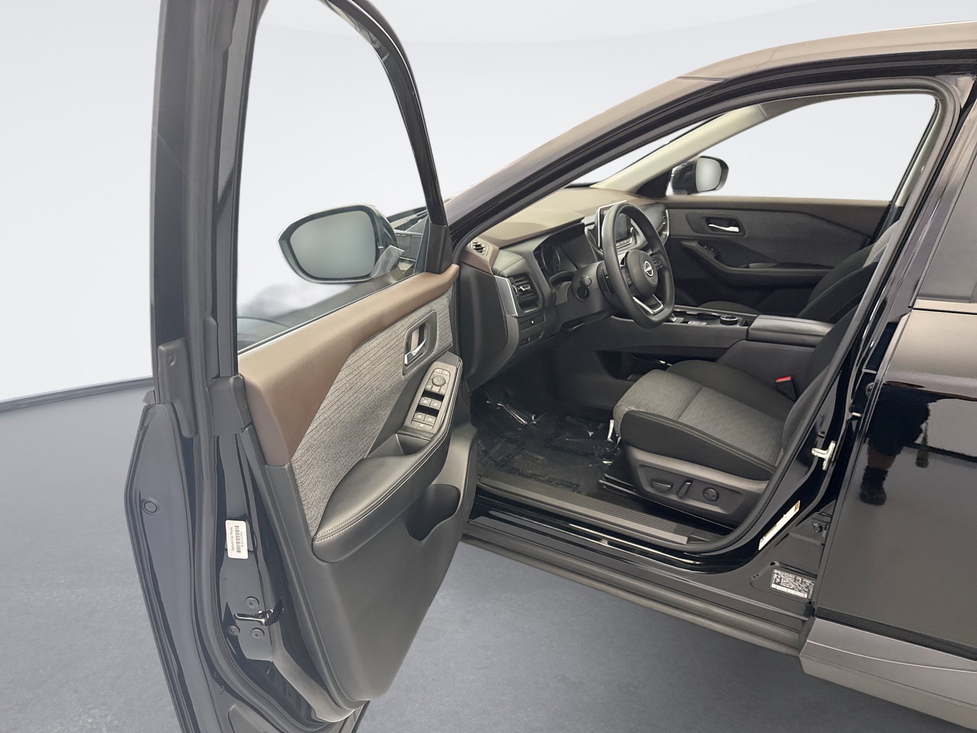Used 2023 Nissan Rogue SV AWD/4WD image 9