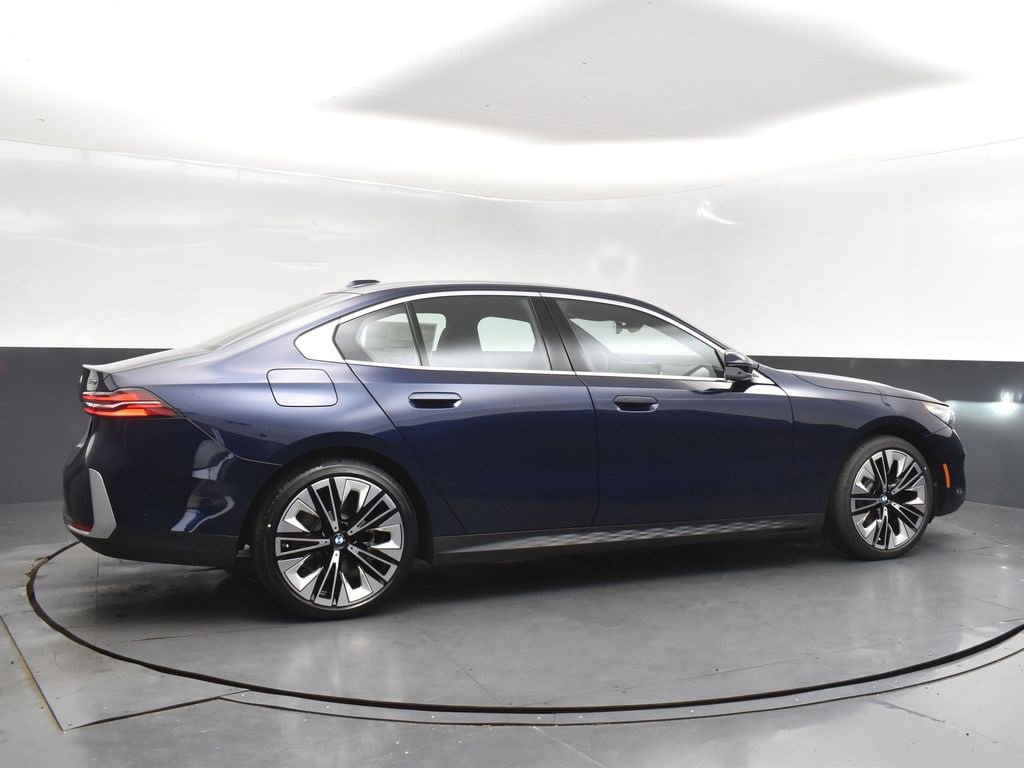 New 2026 BMW 530i w/ Premium Package image 8