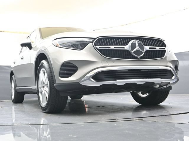 Used 2023 Mercedes-Benz GLC 300 4MATIC image 35