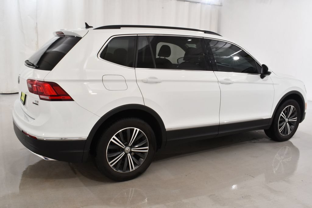 Used 2018 Volkswagen Tiguan SE w/ 18" Alloy Wheels Package AWD/4WD image 11