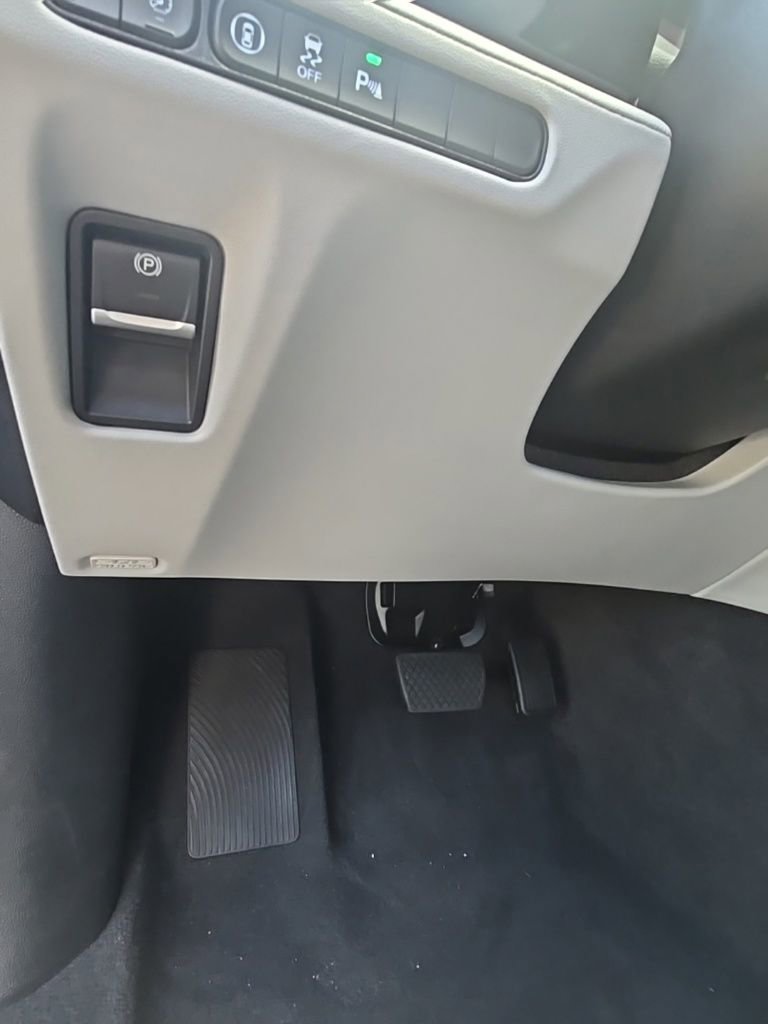 Certified 2025 Acura MDX w/ Technology Package image 17