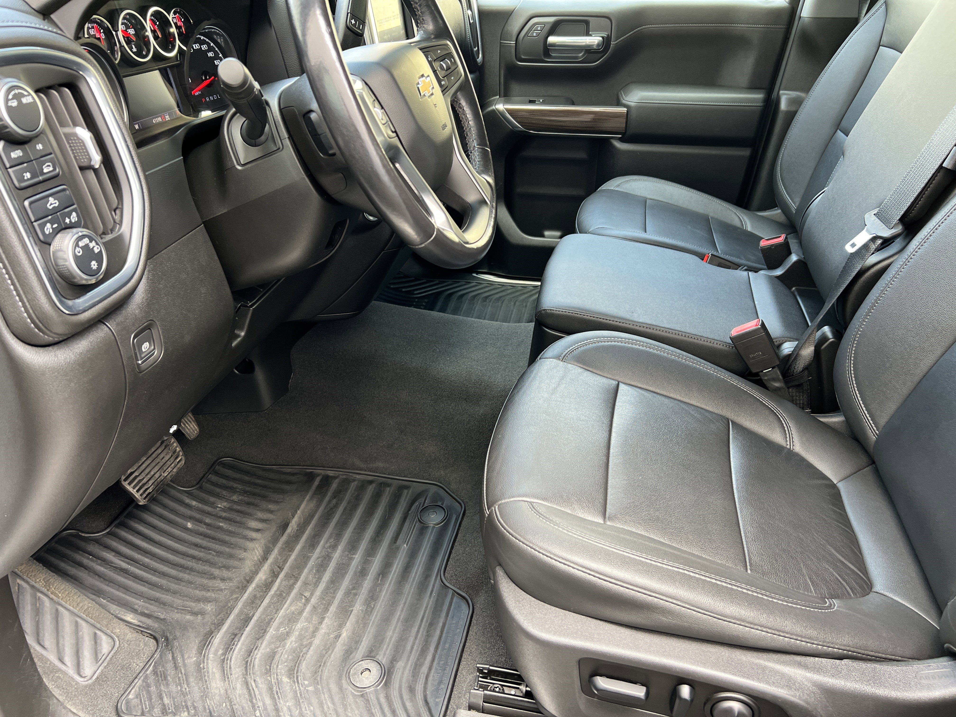 Used 2021 Chevrolet Silverado 1500 LT w/ Convenience Package II AWD/4WD image 14