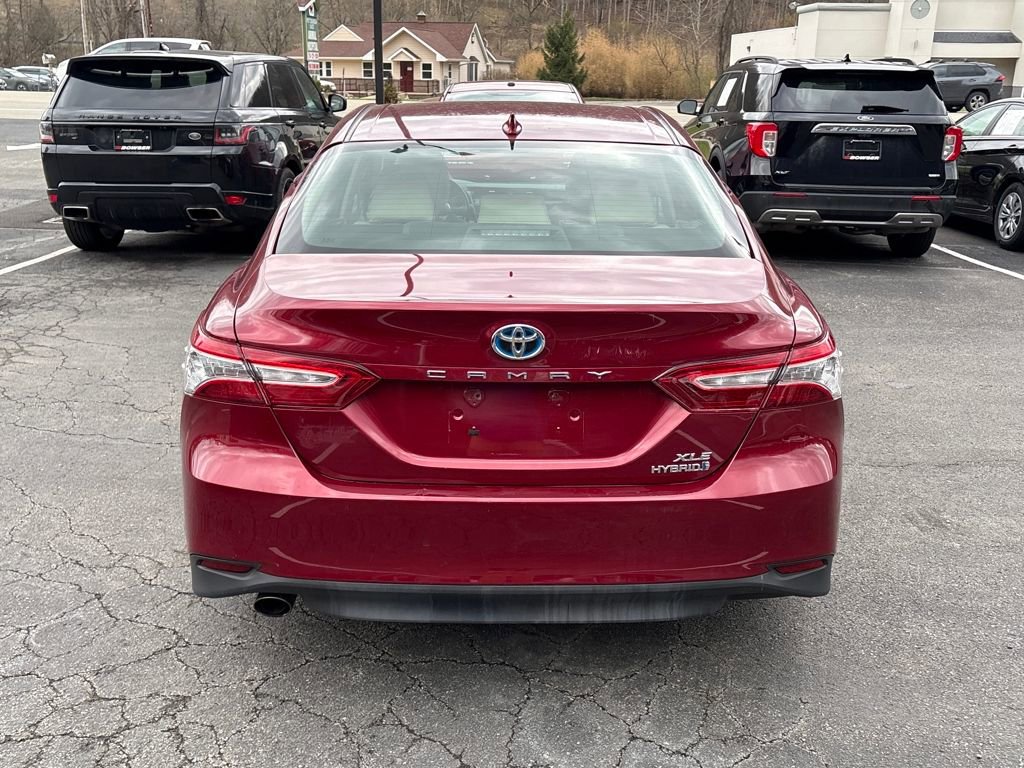 Used 2020 Toyota Camry XLE w/ Sunroof Package image 4