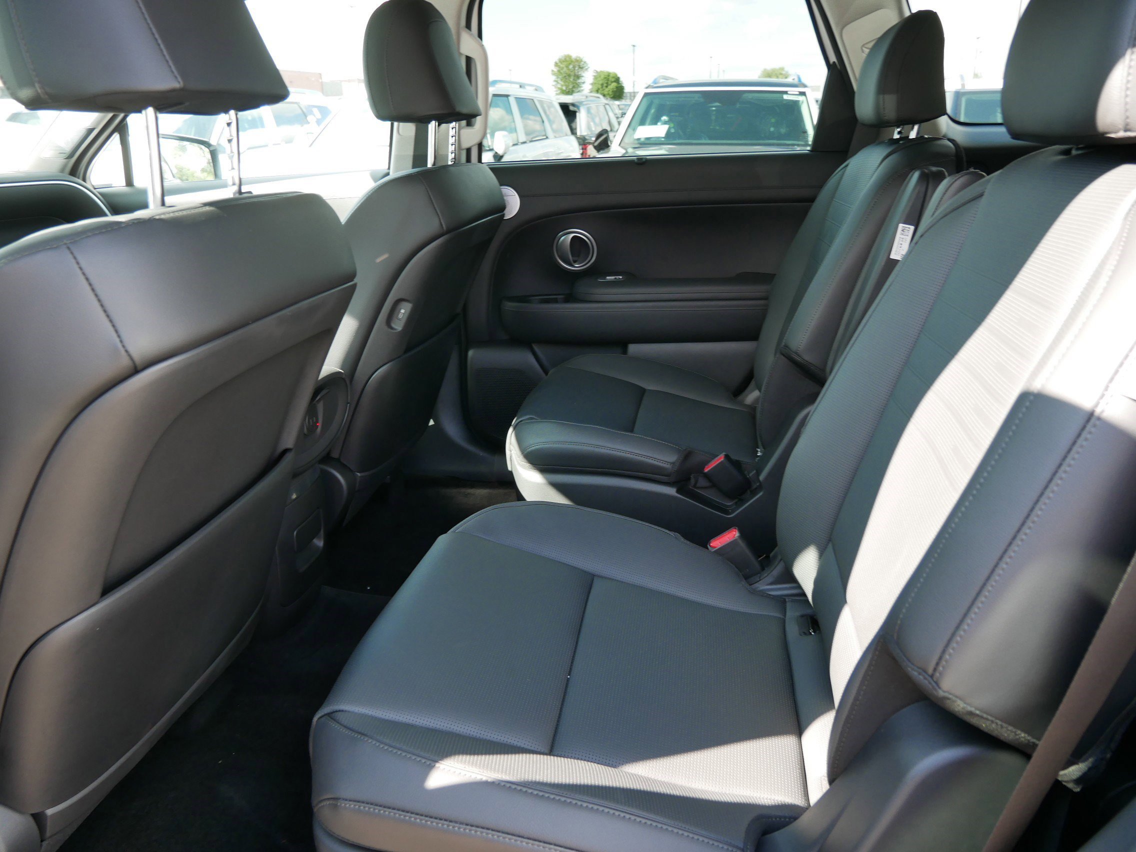 New 2026 Hyundai Palisade Limited image 3