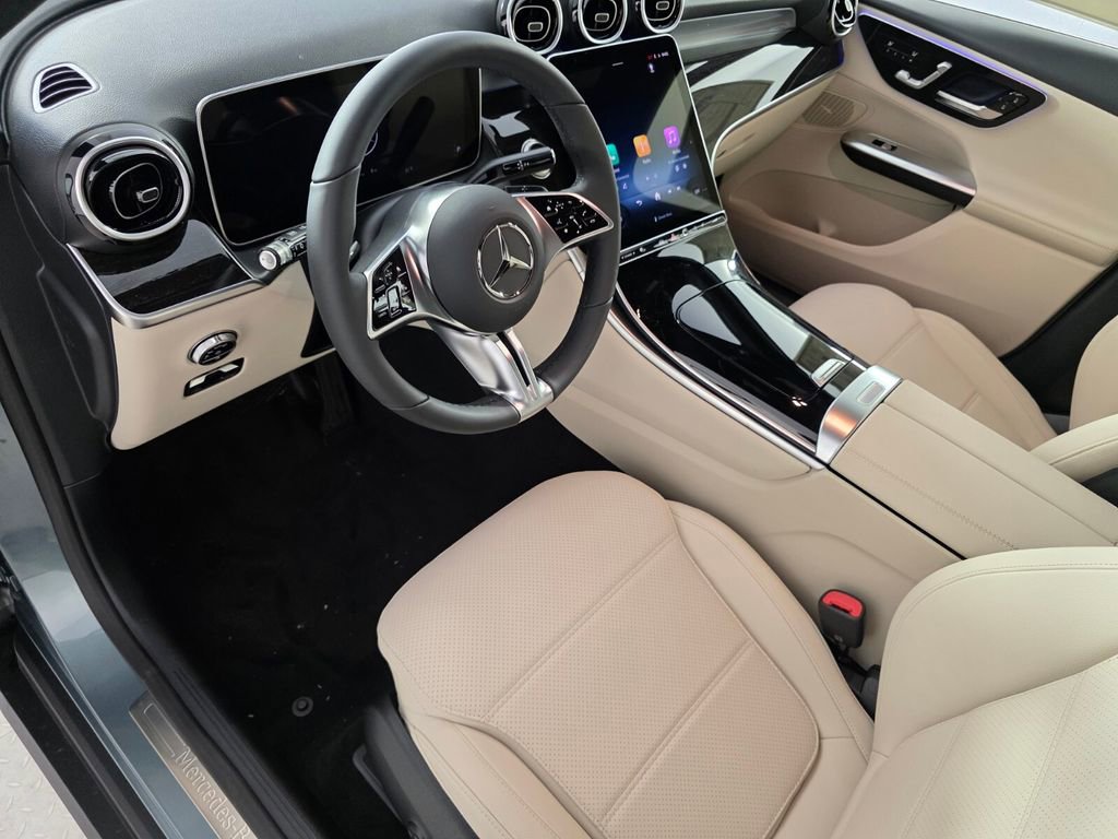 New 2026 Mercedes-Benz GLC 300 image 7