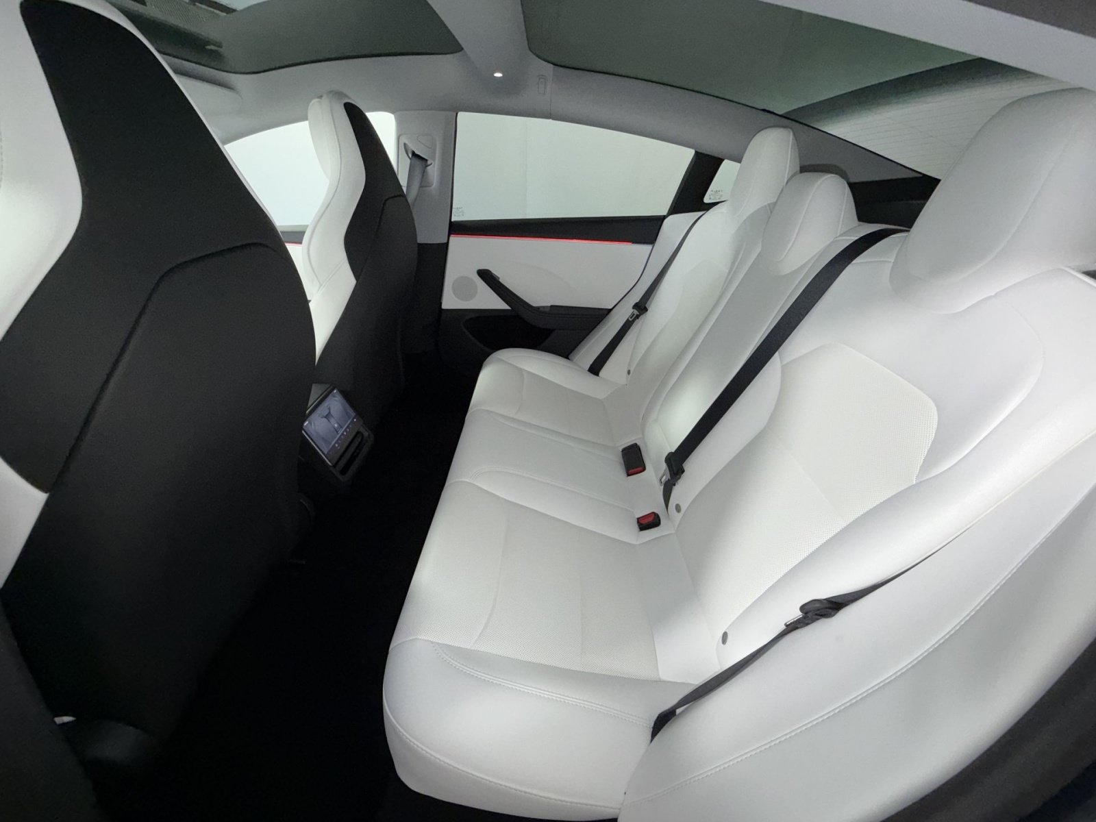 Used 2025 Tesla Model 3 Performance AWD/4WD image 25