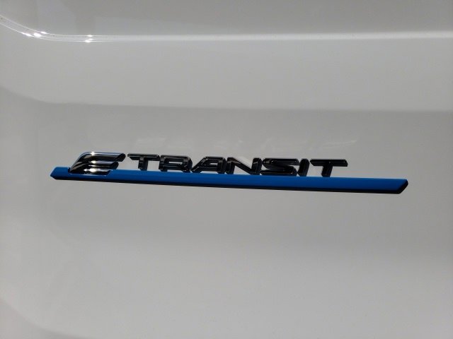 New 2023 Ford E-Transit Medium Roof image 8