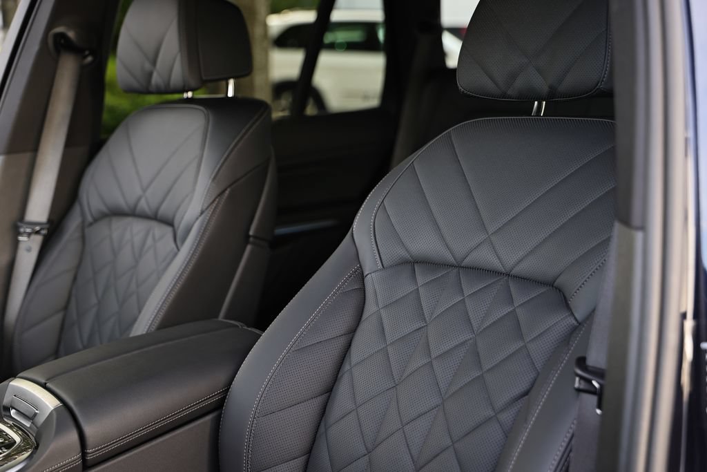 Certified 2024 BMW X5 M60i AWD/4WD image 22