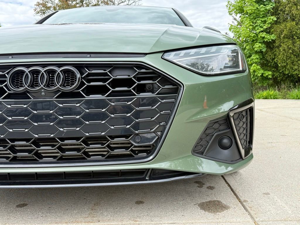 Used 2023 Audi S4 Premium Plus w/ Premium Plus Package AWD/4WD image 4