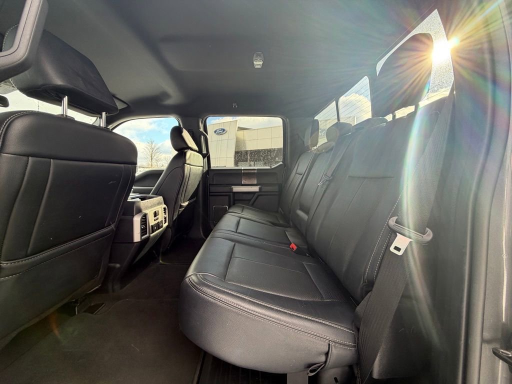 Used 2022 Ford F250 Lariat w/ Black Appearance Package image 12