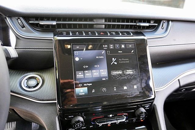 Certified 2023 Jeep Grand Cherokee L Laredo RWD image 25