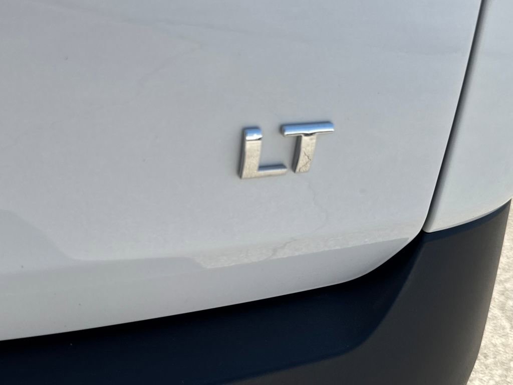 Used 2023 Chevrolet Traverse LT w/ LT Premium Package AWD/4WD image 6