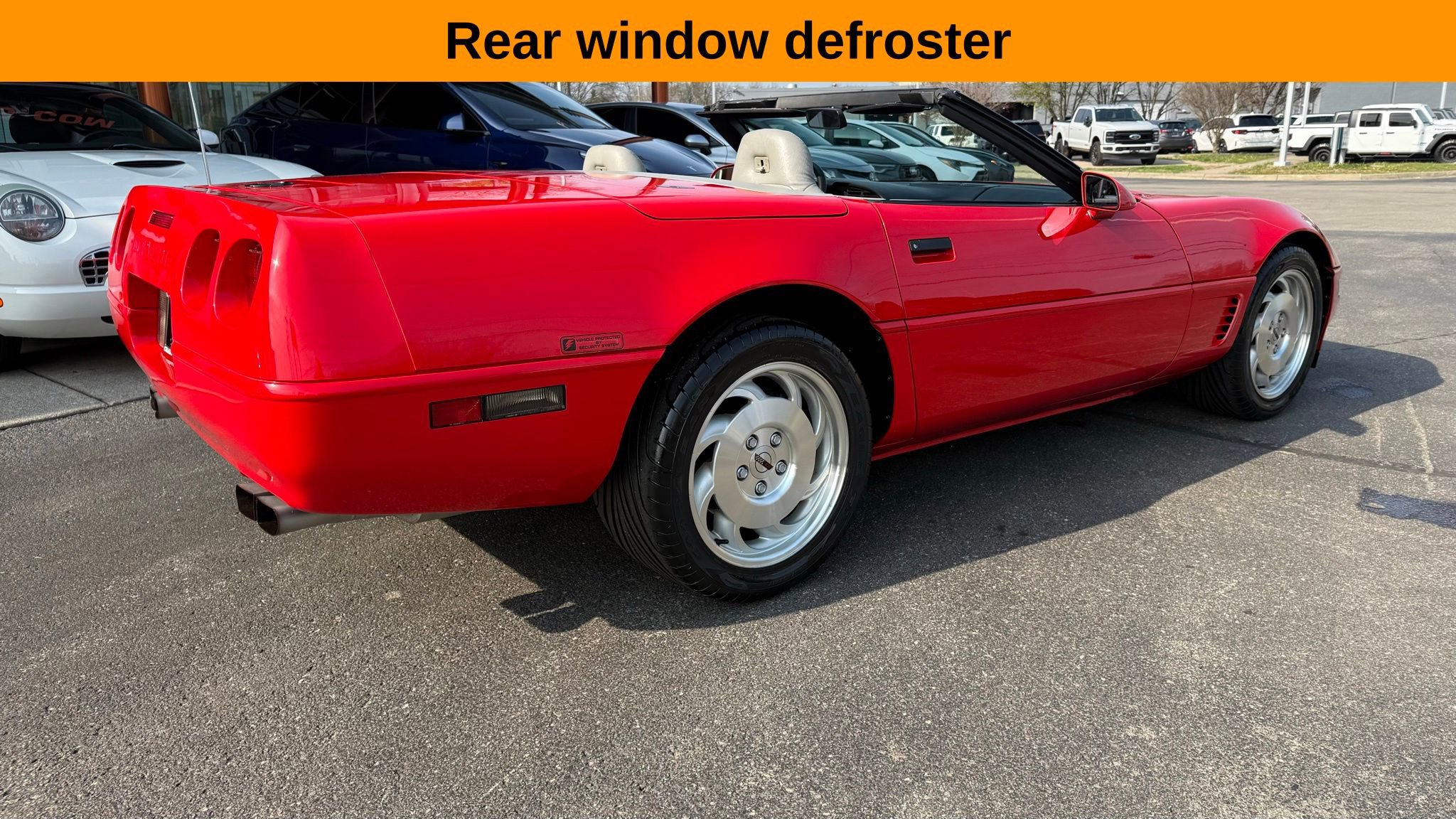 Used 1996 Chevrolet Corvette Convertible RWD image 2