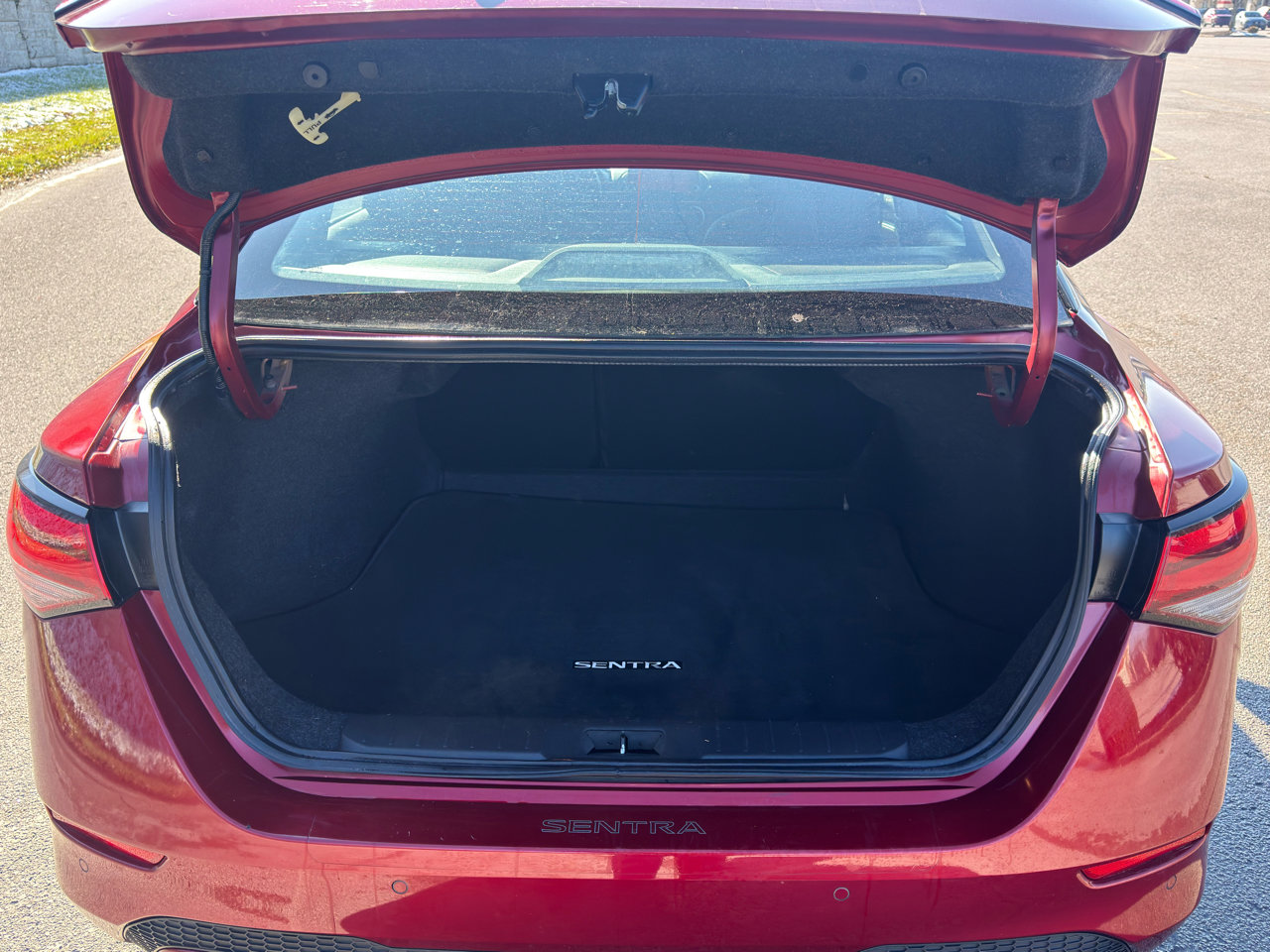 Used 2021 Nissan Sentra SV image 45