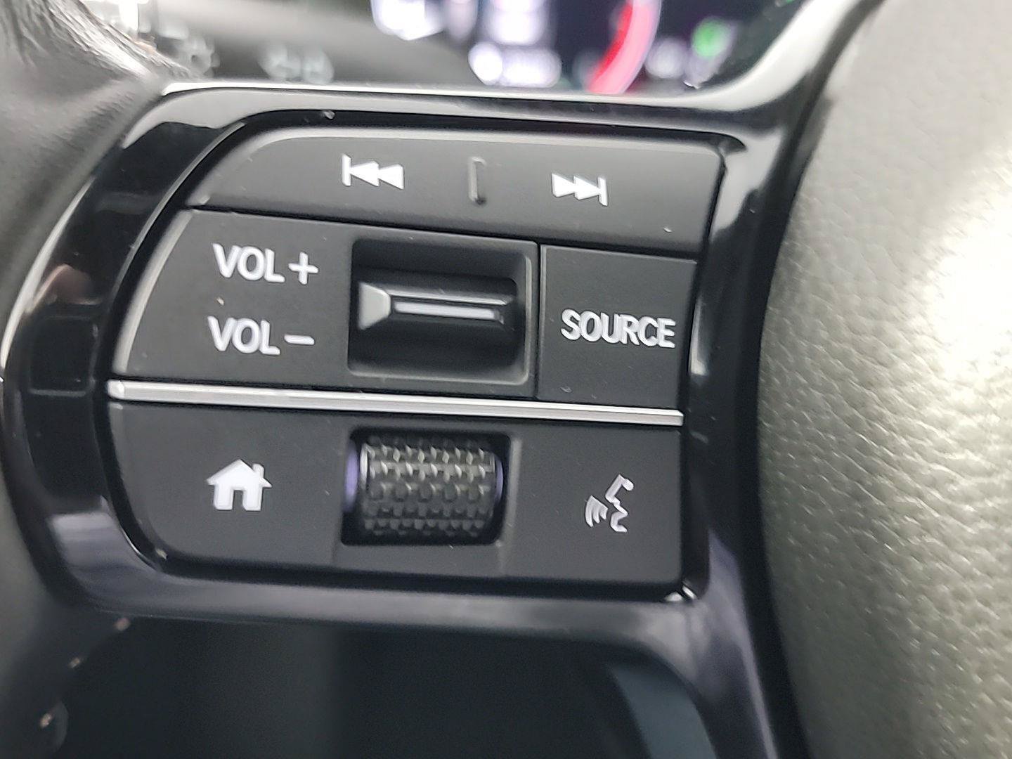 Certified 2025 Honda HR-V Sport image 25